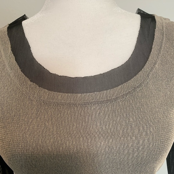 Unique Gold/Black Mesh Top - Picture 2 of 7